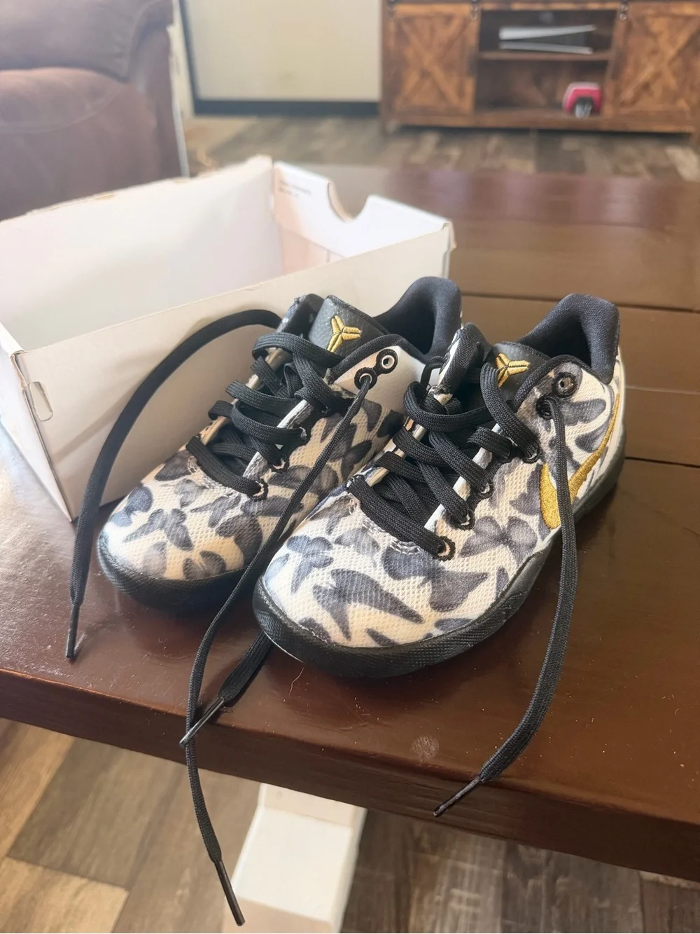 Kobe VIII (PS)-Kids Athletic Shoes - Black, White & Gold Floral Pattern
